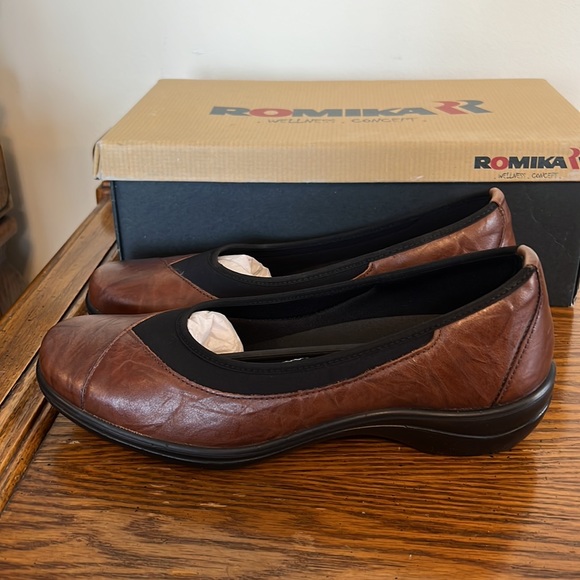 Romika 'Cassie 21' Wedge Flat Brandy NIB - Picture 5 of 9
